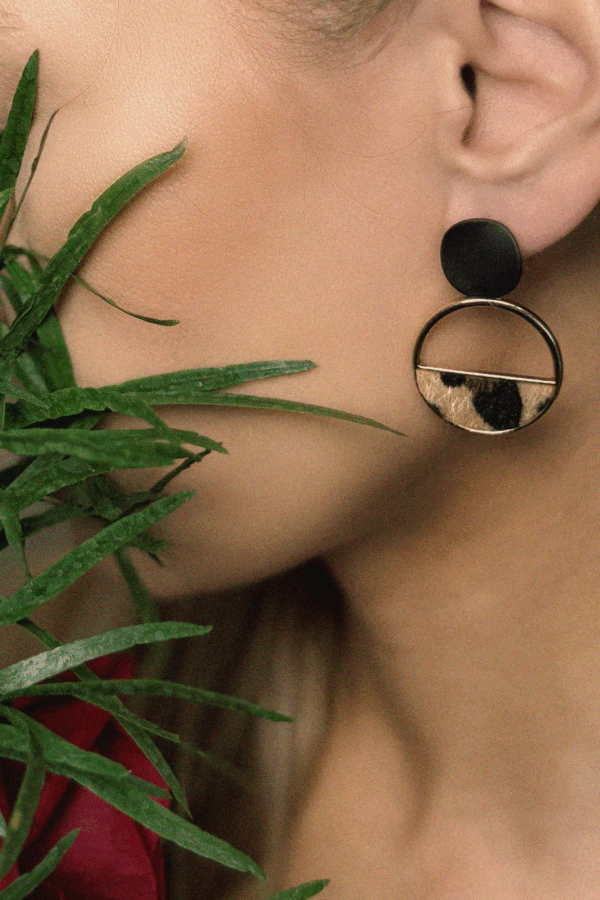 KOLCZYKI PANTHER GLASS