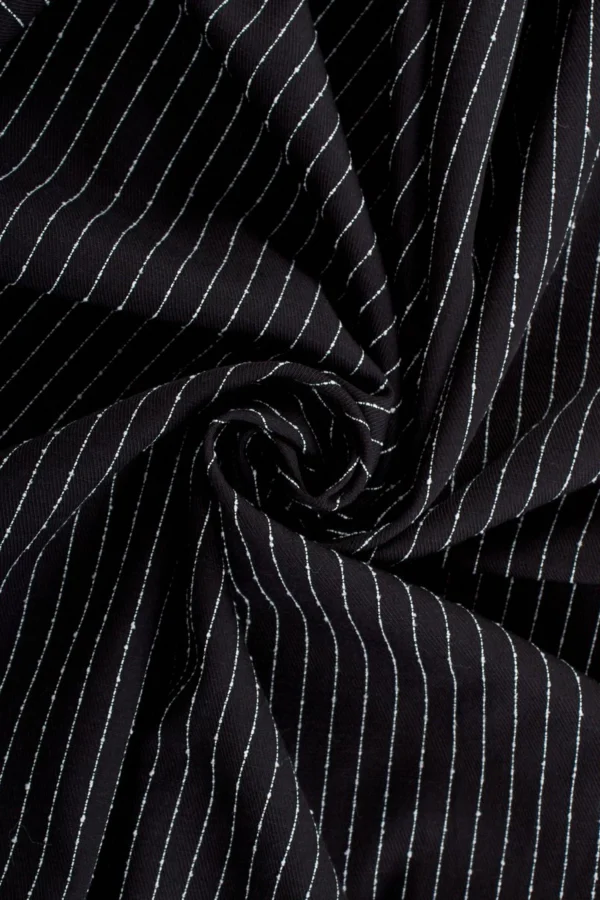 SUKIENKA LIGNE NOIR